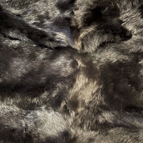 Raised Rabbit Black Fur Stole by Tristan & Iseut - Picture 5 of 6